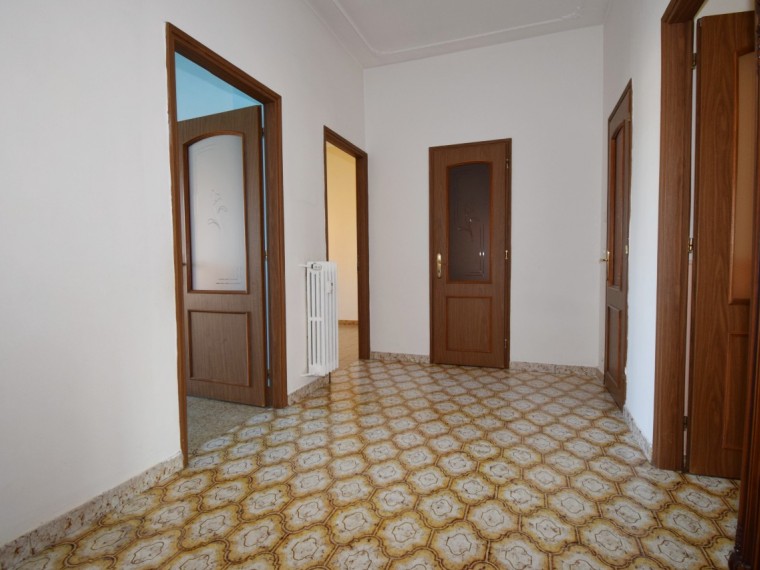 Pinerolo---Appartamento-trilocale-con-box-auto-