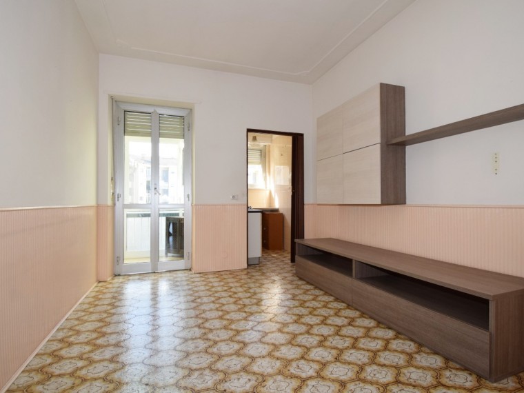 Pinerolo---Appartamento-trilocale-con-box-auto-