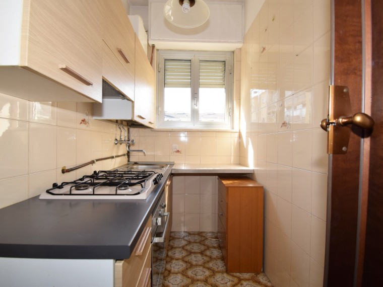 Pinerolo---Appartamento-trilocale-con-box-auto-