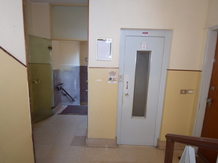 Pinerolo---Appartamento-trilocale-con-box-auto-