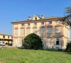 Pinerolo---Appartamento-in-Villa-al-piano-primo-con-giardino-privato.