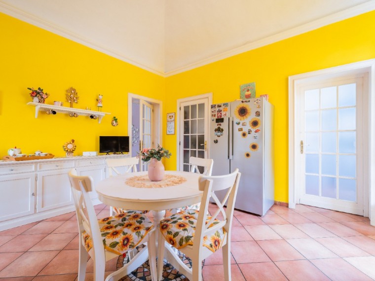 Pinerolo---Appartamento-in-Villa-al-piano-terra-con-giardino-privato.