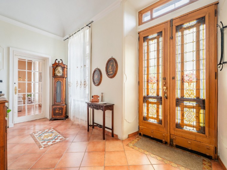 Pinerolo---Appartamento-in-Villa-al-piano-terra-con-giardino-privato.