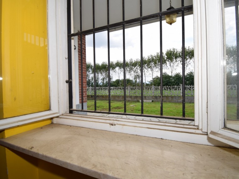 Vigone---Periferia---Casa-indipendente-sui-4-lati-con-giardino-privato-e-tettoia.