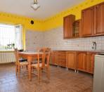 Vigone---Periferia---Casa-indipendente-sui-4-lati-con-giardino-privato-e-tettoia.