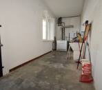 Vigone---Periferia---Casa-indipendente-sui-4-lati-con-giardino-privato-e-tettoia.