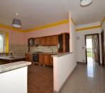 Vigone---Periferia---Casa-indipendente-sui-4-lati-con-giardino-privato-e-tettoia.