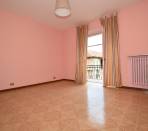 Vigone---Periferia---Casa-indipendente-sui-4-lati-con-giardino-privato-e-tettoia.