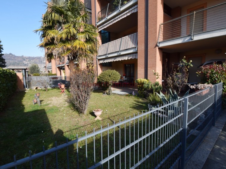 Pinerolo-Appartamento-di-113-mq-con-due-giardini-di-250-mq-totali-