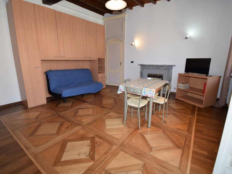 Pinerolo---Monolocale-arredato-con-riscaldamento-autonomo.