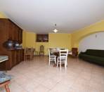 Pinerolo---Baudenasca---Complesso-immobiliare-costituito-da-diversi-fabbricati-e-ampio-giardino.