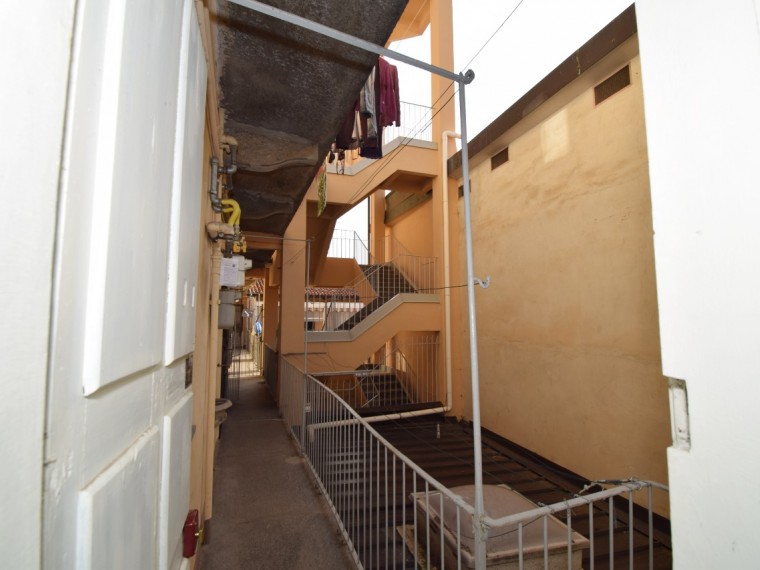 Pinerolo---Centralissimo-alloggio-di-circa-110-mq-con-riscaldamento-autonomo.