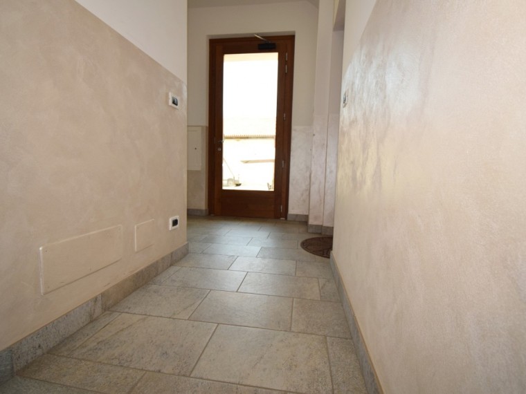 Buriasco---Bilocale-in-palazzina-riqualificata-e-restaurata-con-box-auto