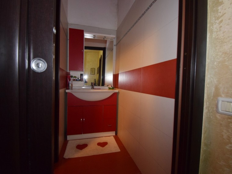 Pinerolo---Casa-bifamiliare-con-locali-accessori-e-parco-secolare