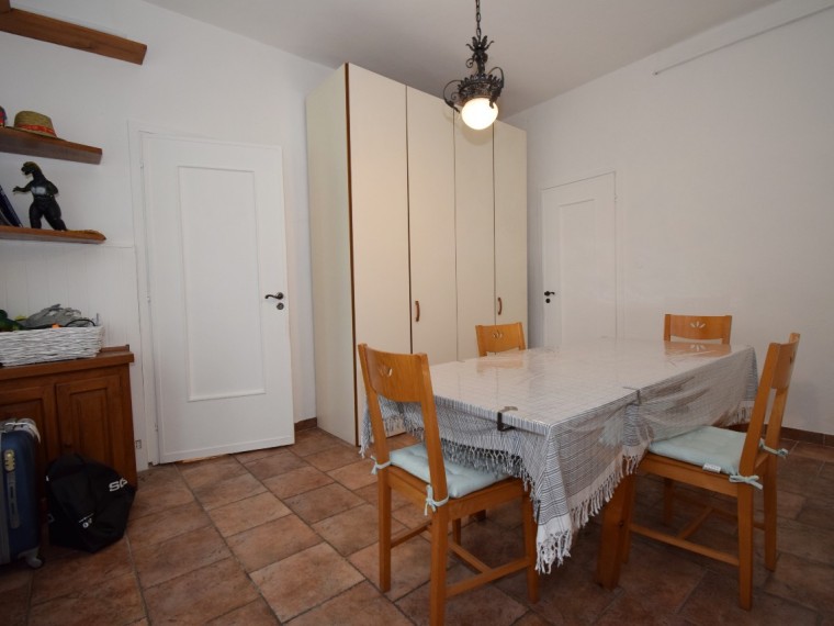 Pinerolo---Casa-bifamiliare-con-locali-accessori-e-parco-secolare