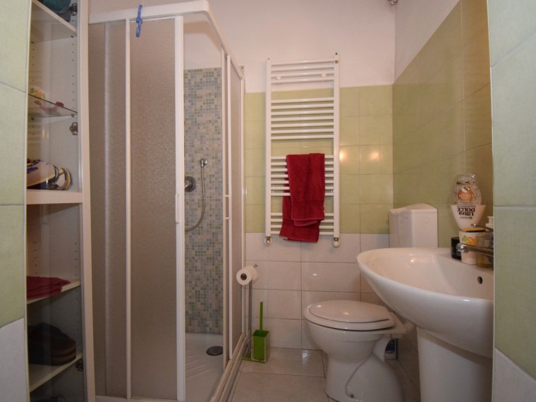 Pinerolo---Casa-bifamiliare-con-locali-accessori-e-parco-secolare