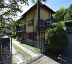 Pinerolo---Casa-bifamiliare-con-locali-accessori-e-parco-secolare