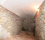 Pinerolo-Periferia-Cascinale-da-ristrutturare-con-cortile-e-ampio-giardino