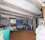 Pinerolo-Periferia-Cascinale-da-ristrutturare-con-cortile-e-ampio-giardino
