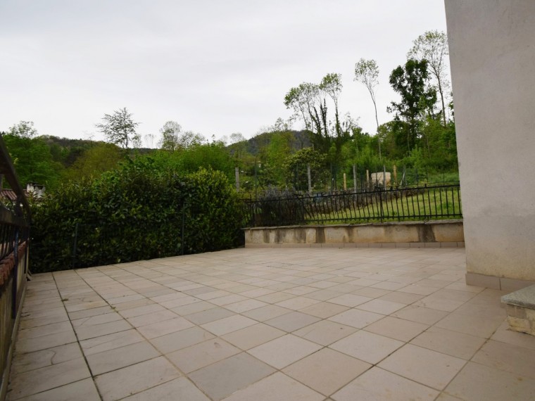 Roletto---Casa-indipendente-di-200-mq-con-giardino