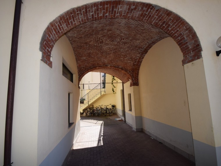 Pinerolo---Bilocale-arredato-con-posto-auto-e-riscaldamento-autonomo.