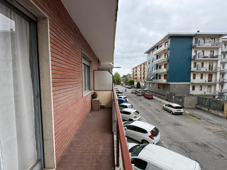 Pinerolo---Appartamento-quadrilocale-con-box-auto