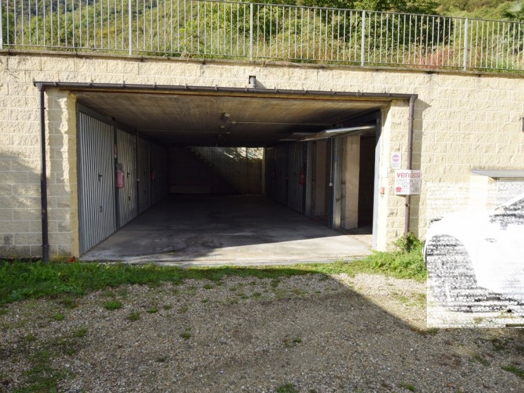 San-Germano-Chisone---Box-auto-doppio