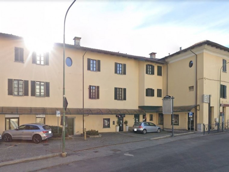 Pinerolo-in-zona-centrale-appartamento-con-terrazzino