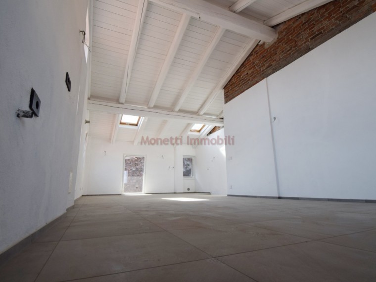Pinerolo-rara-opportunità-di-casa-nella-zona-del-centro-storico
