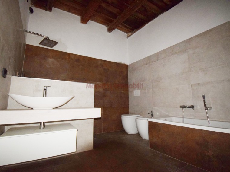 Pinerolo-rara-opportunità-di-casa-nella-zona-del-centro-storico