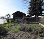 Cavour---Fraz.-Zucchea---Casale-completamente-ristrutturato-con-giardino-terreno.