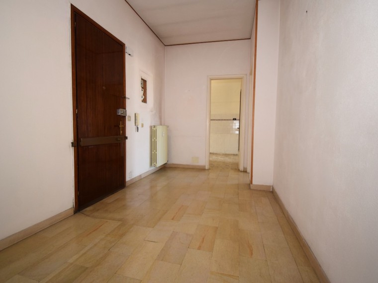 Pinerolo---Appartamento-ultimo-piano-angolare-