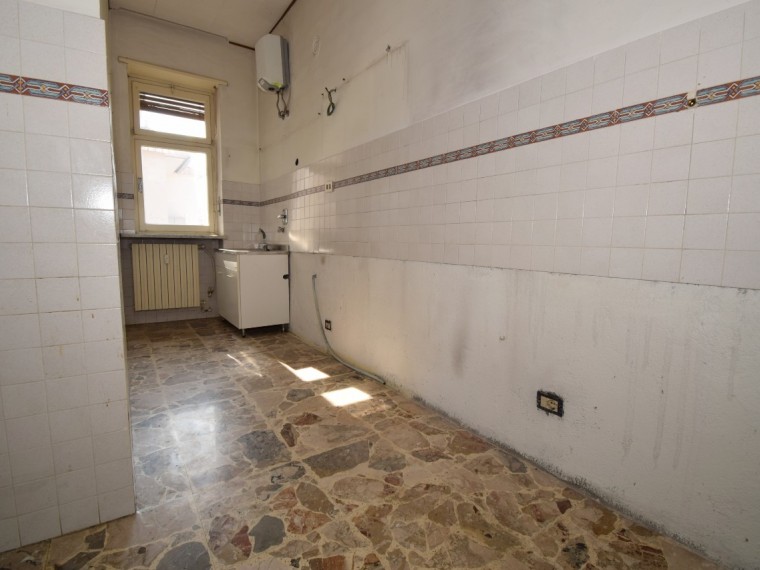 Pinerolo---Appartamento-ultimo-piano-angolare-