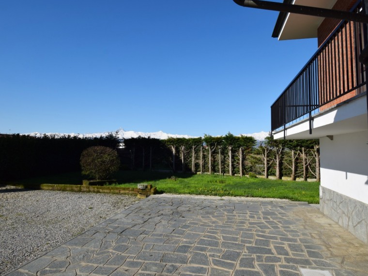 Vigone---Casa-indipendente-ristrutturata-con-giardino.