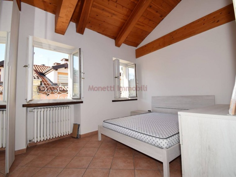 Pinerolo---Centro-storico---Palazzina-composta-da-9-alloggi-affittati