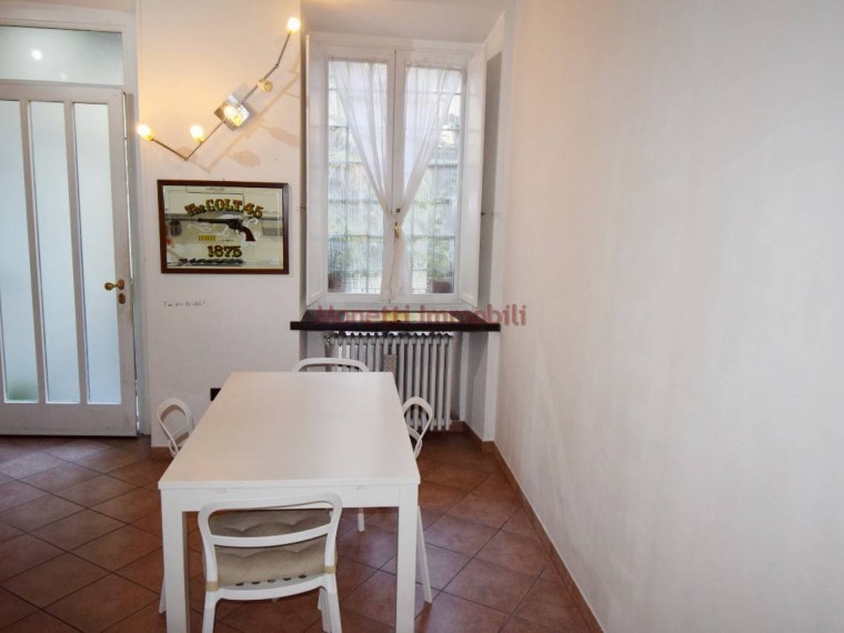 Pinerolo---Centro-storico---Palazzina-composta-da-9-alloggi-affittati