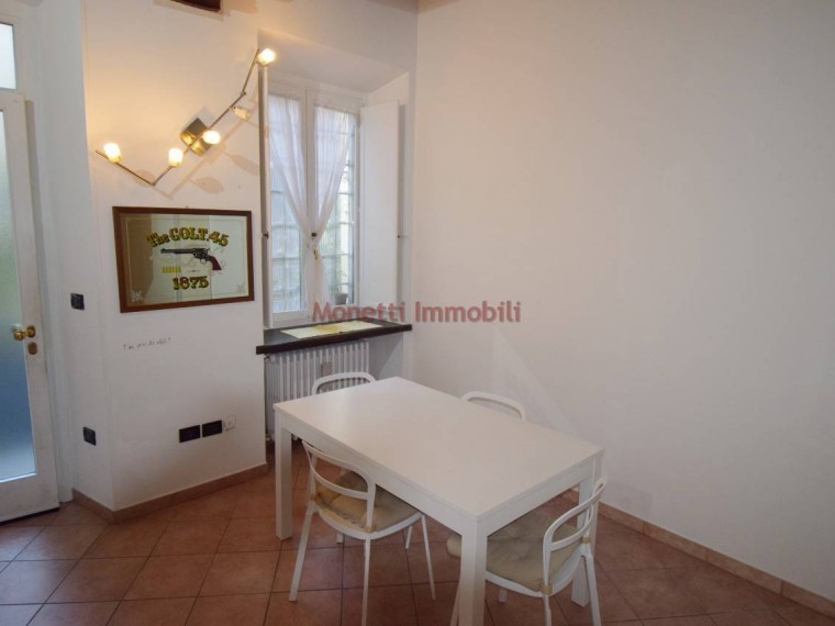 Pinerolo---Centro-storico---Palazzina-composta-da-9-alloggi-affittati