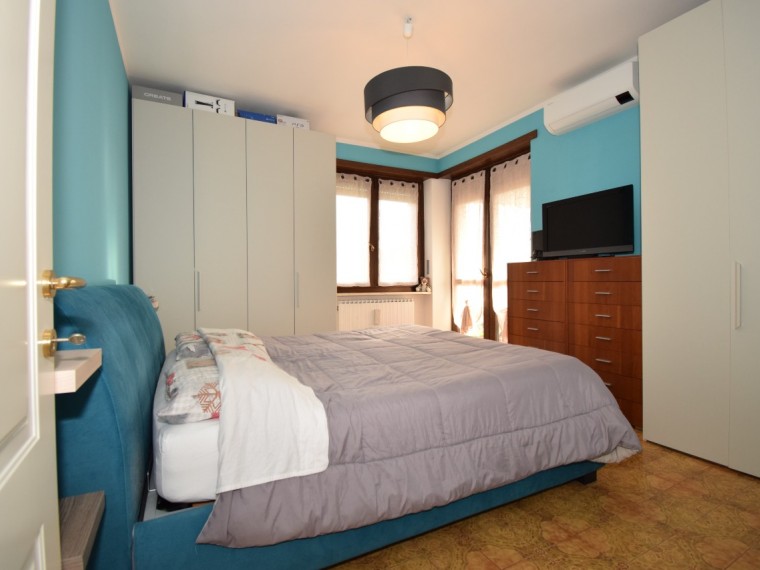 Buriasco---Alloggio-con-terrazzo-e-box-auto