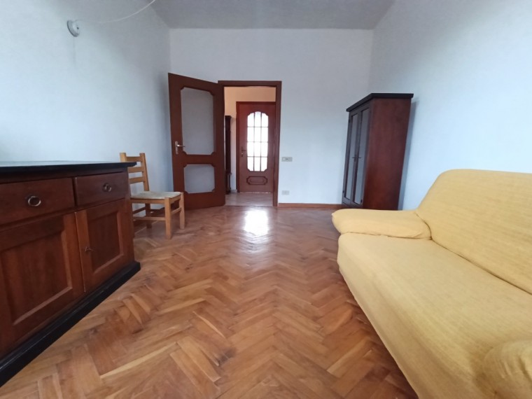 Pinerolo---Trilocale-ristrutturato-e-completamente-arredato.