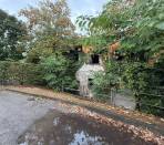 Piossasco---Rustico-in-centro-paese-con-parco-di-circa-5.000-mq.