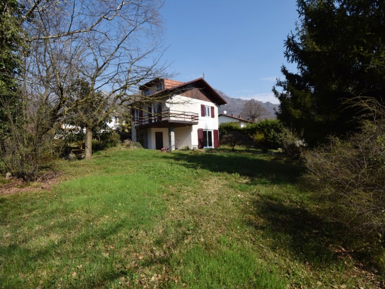 Cantalupa---Villa-di-circa-140-mq-con-ampio-box-e-giardino.-Classe-energetica-C