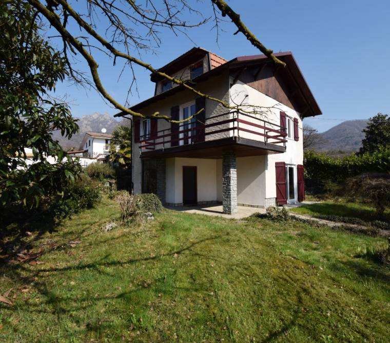 Cantalupa - Villa di circa 140 mq con ampio box e giardino. Classe energetica C