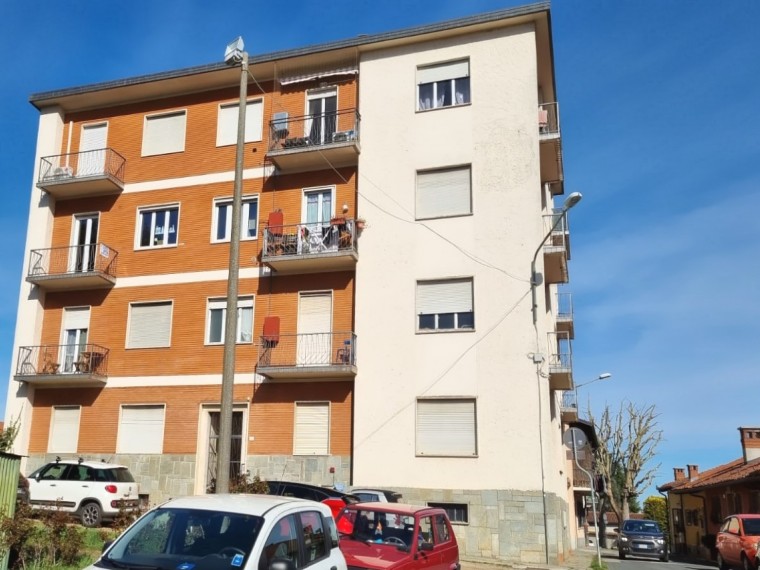 Pinerolo---Frazione-Riva--Alloggio-quadrilocale-di-circa-103-mq